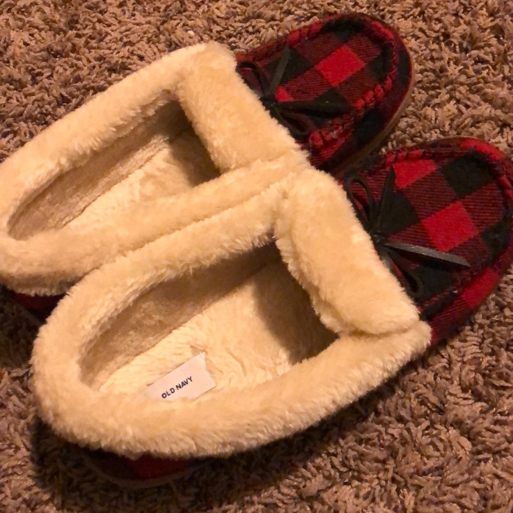 Brand new flannel old navy slippers